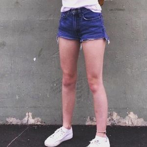Loose straight vintage denim Levi shorts